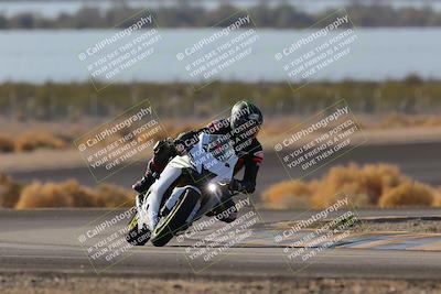 media/Dec-18-2022-SoCal Trackdays (Sun) [[8099a50955]]/Turn 14 (940am)/